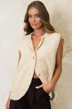 Amelia Vest