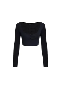 Amour Crop