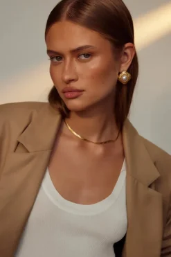 Beau Necklace