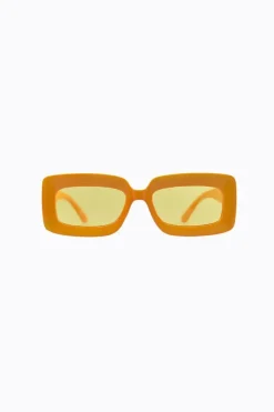 BLURRED SUNGLASSES