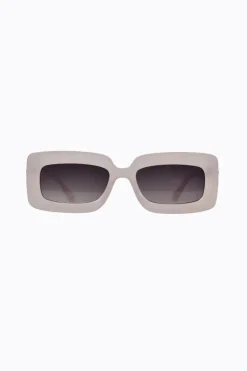 BLURRED SUNGLASSES