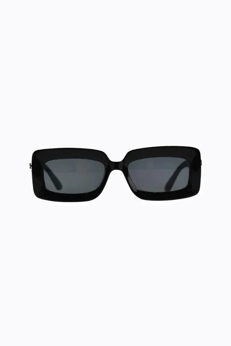 BLURRED SUNGLASSES