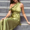 Carrie off shoulder Silky Top Olive