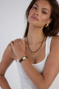 KELLY WATCH . White . Black Smooth .