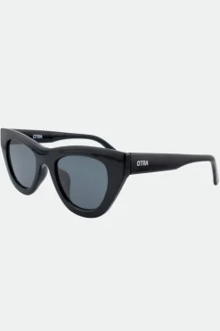 Kinni Glasses