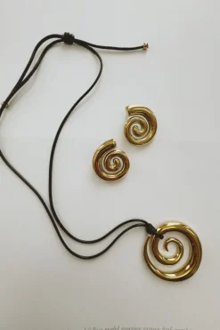 Mahlia Necklace