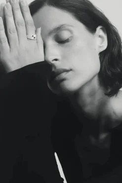 Venus Signet Ring Silver